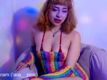 laura pink01